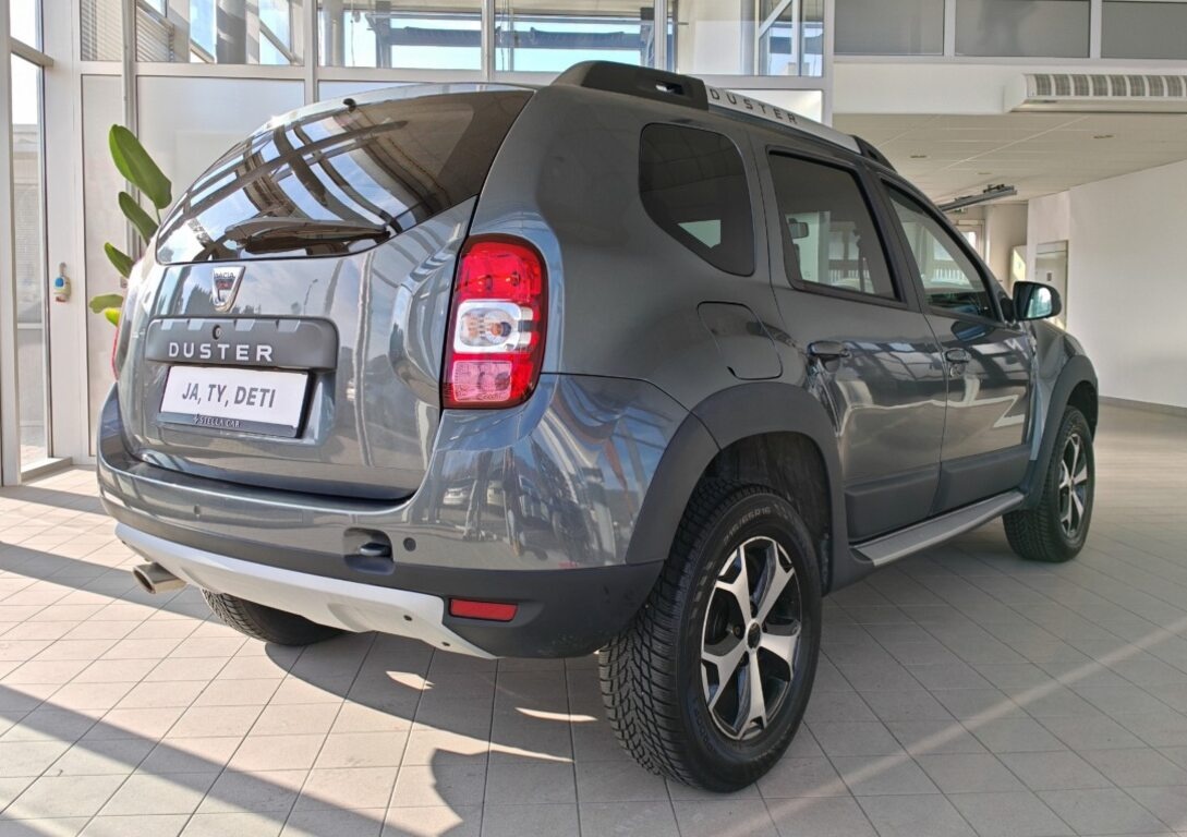 Dacia Duster 1.5 dCi 80KW Comfort 4x4 - 4