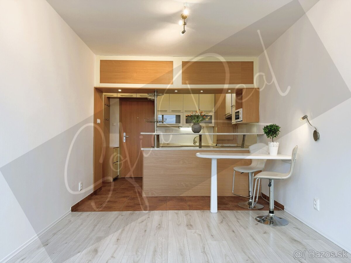 PREDAJ: svetlý 2-izbový byt; Stavbárska - Vrakuňa - 4