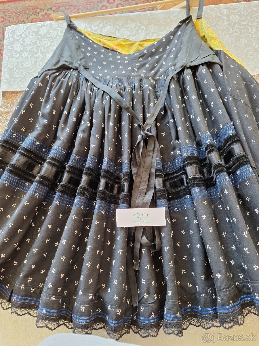 Tekovský ľudový kroj - 4