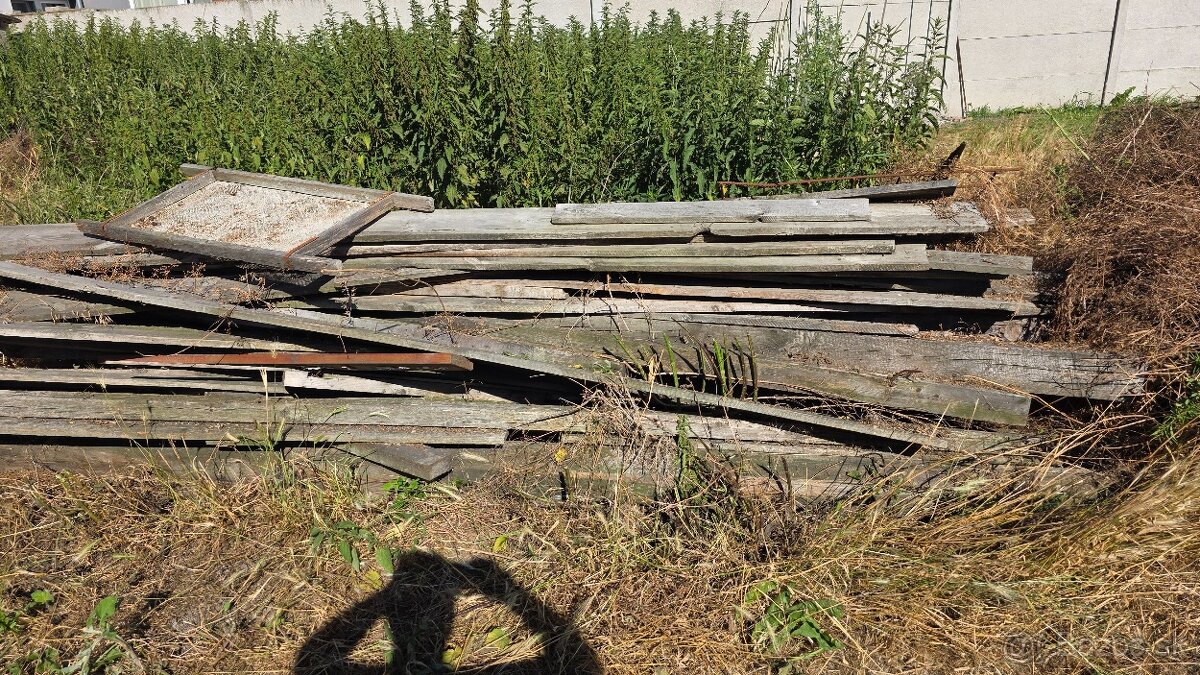 Darujem za odvoz drevo na palenie - 4