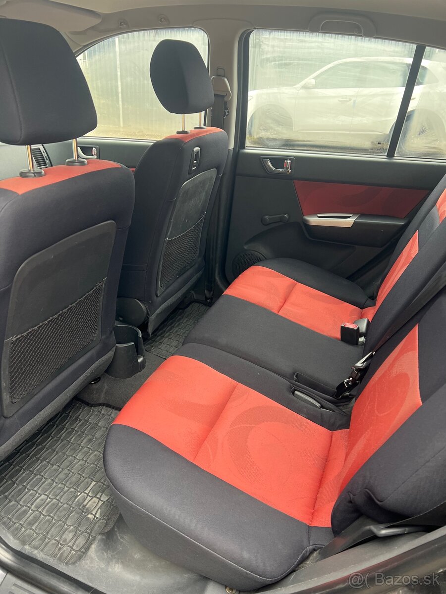 Hyundai Getz 1.4i - 4