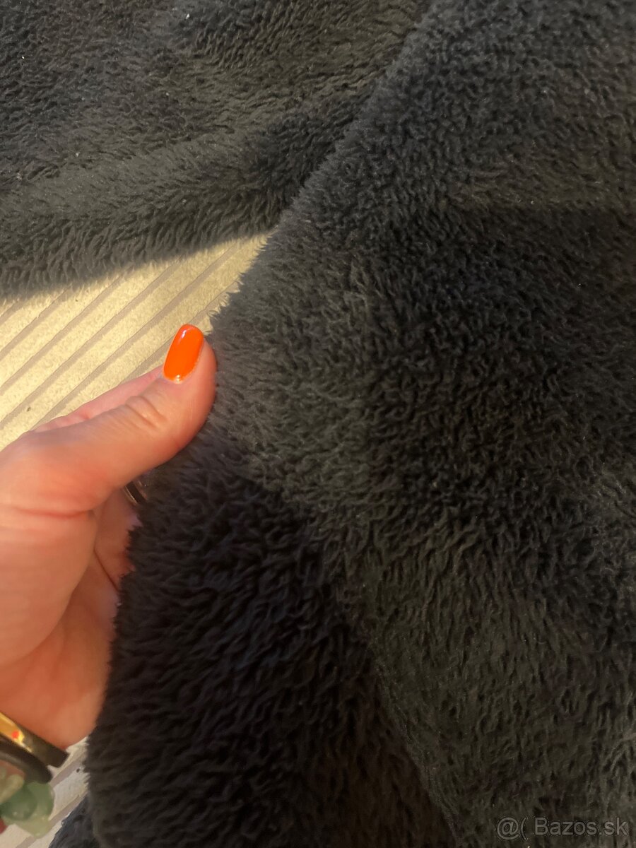 Predám flyšovú nike bundu - 4