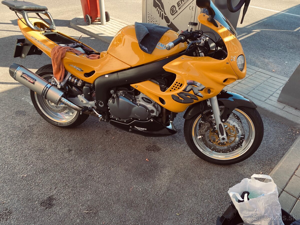 Triumph Sprint RS - 4