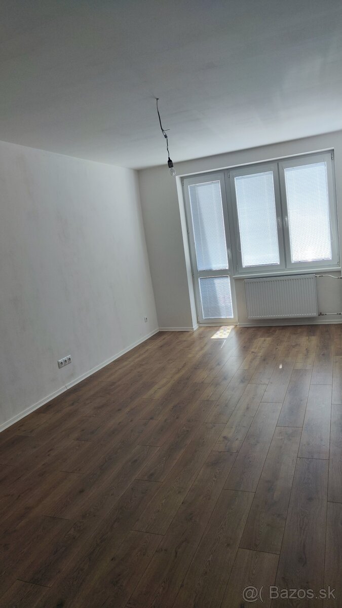 Predám 2 izbový byt - 4