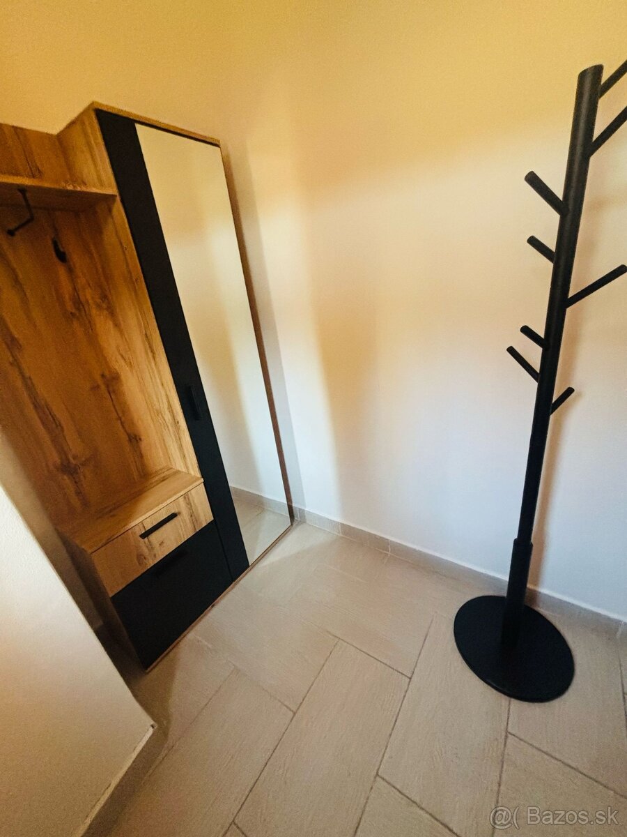 Na Predaj trojizbový mezonet v obci Vrbov - 4