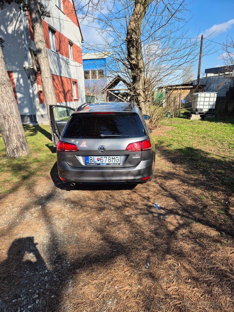 Predám volswagen golf 7 - 4