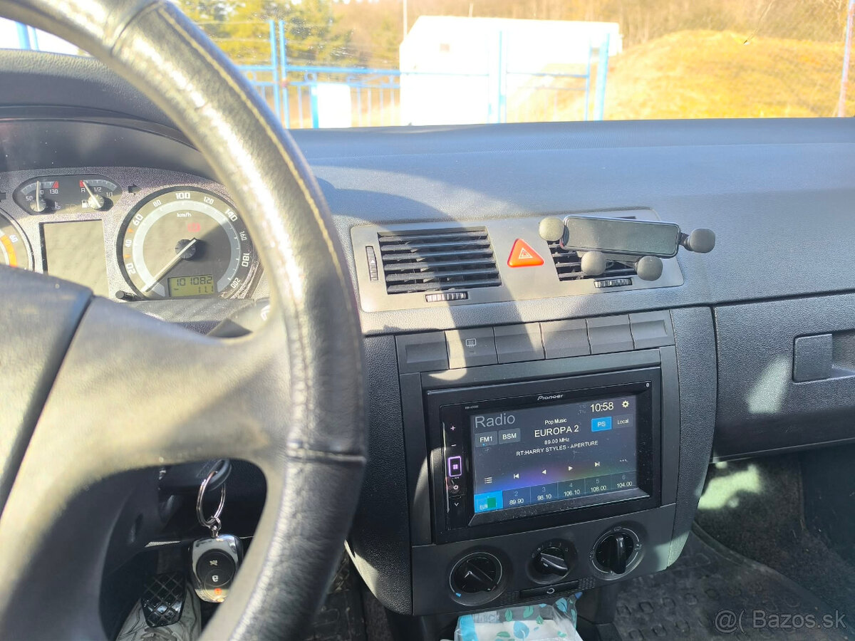 Fabia 1,2 12V 47kw - 4