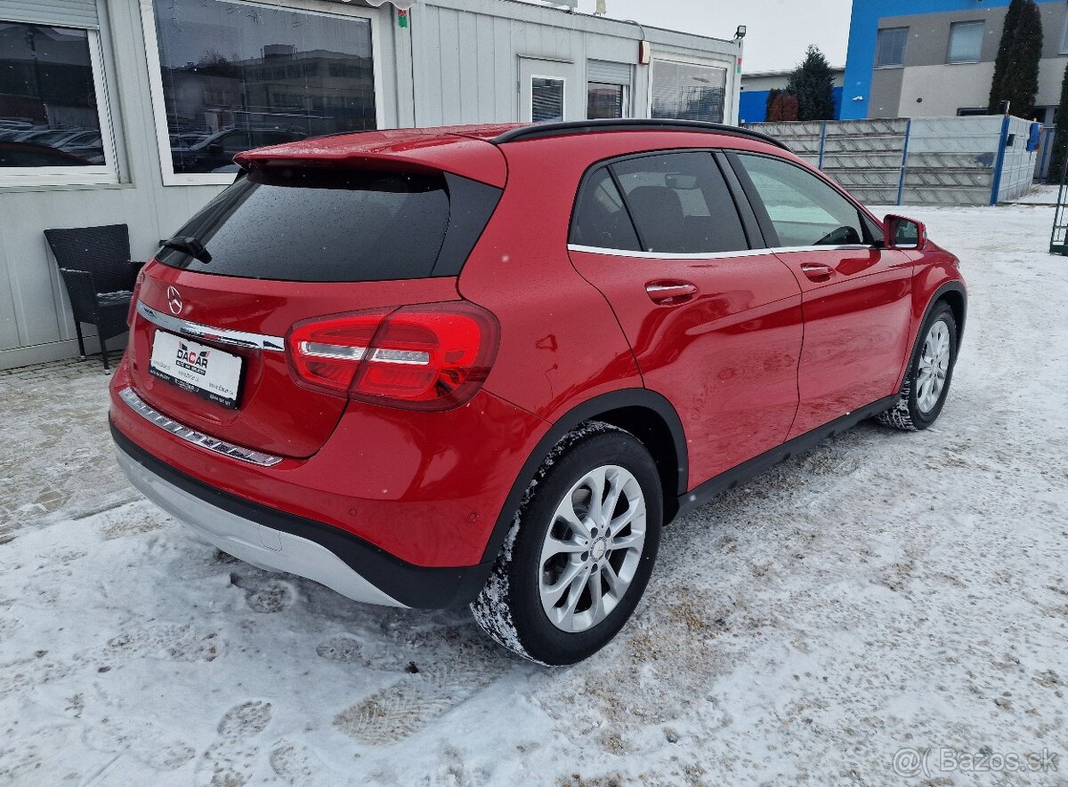 MERCEDES-BENZ GLA 180 A/T - 4