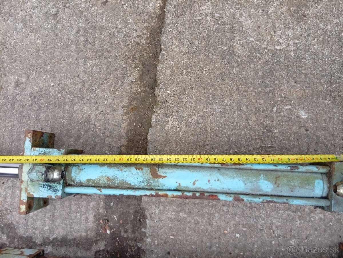 Predám tieto 2 piestnice:-:-: - 4