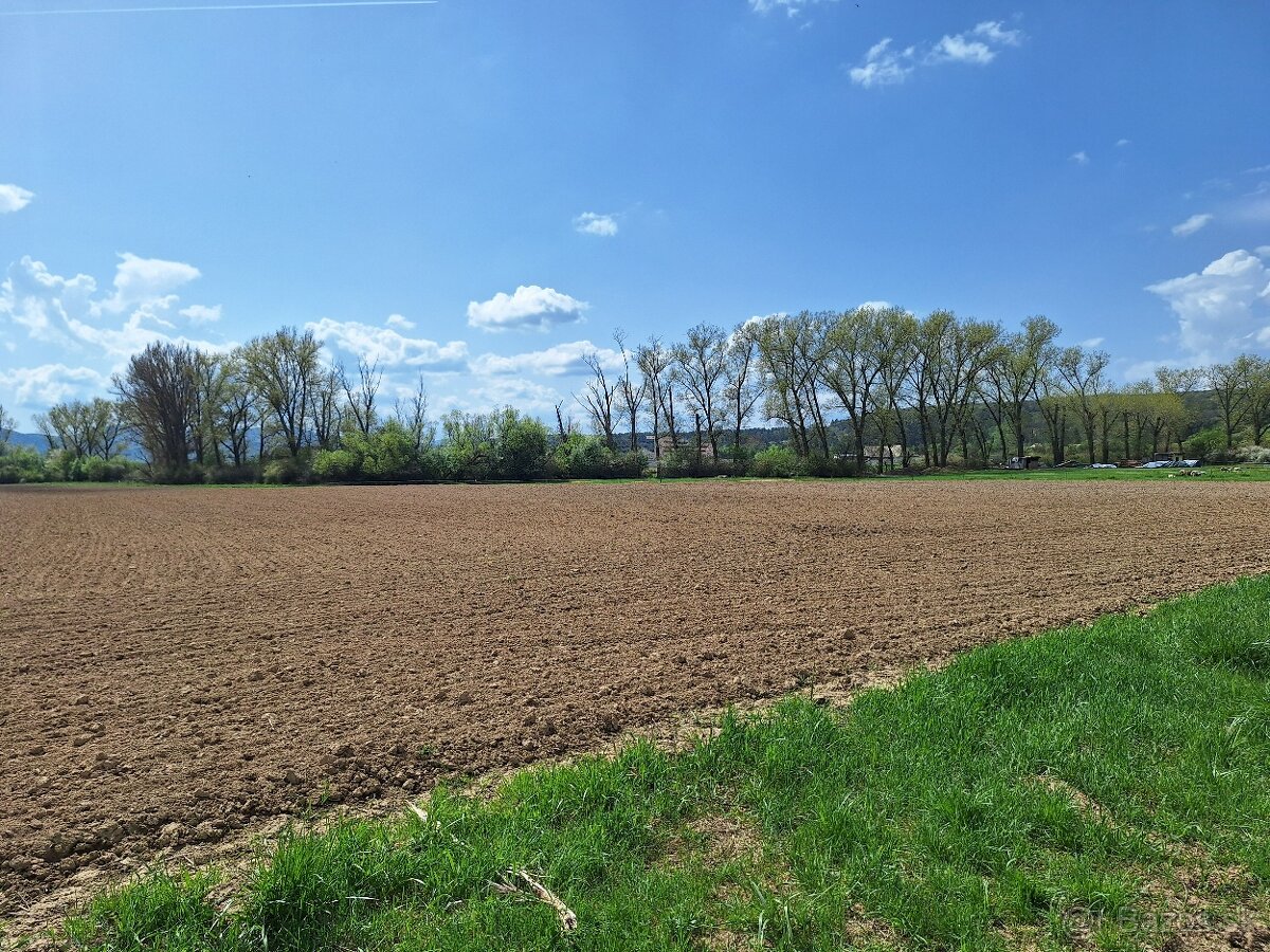 Ponúkame na predaj investičný pozemok na Sliači - Hájniky - 4