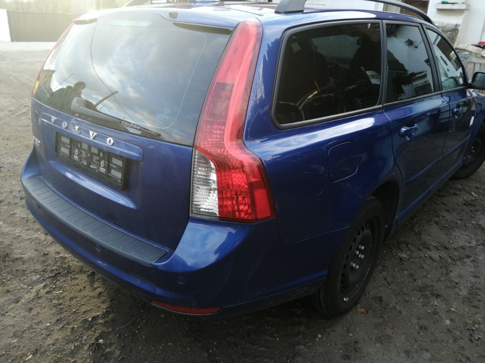+Volvo V50 - 4