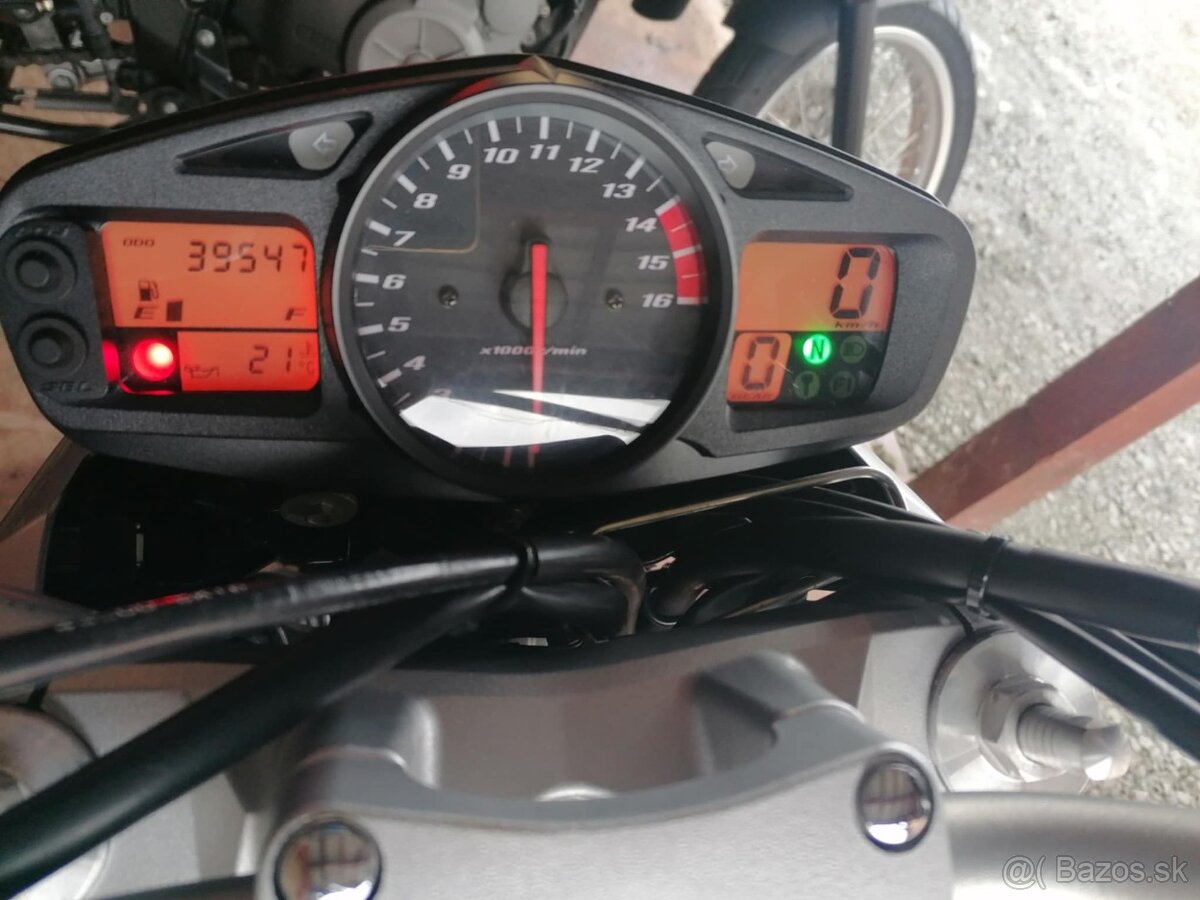 Suzuki Gsr 600 - 4