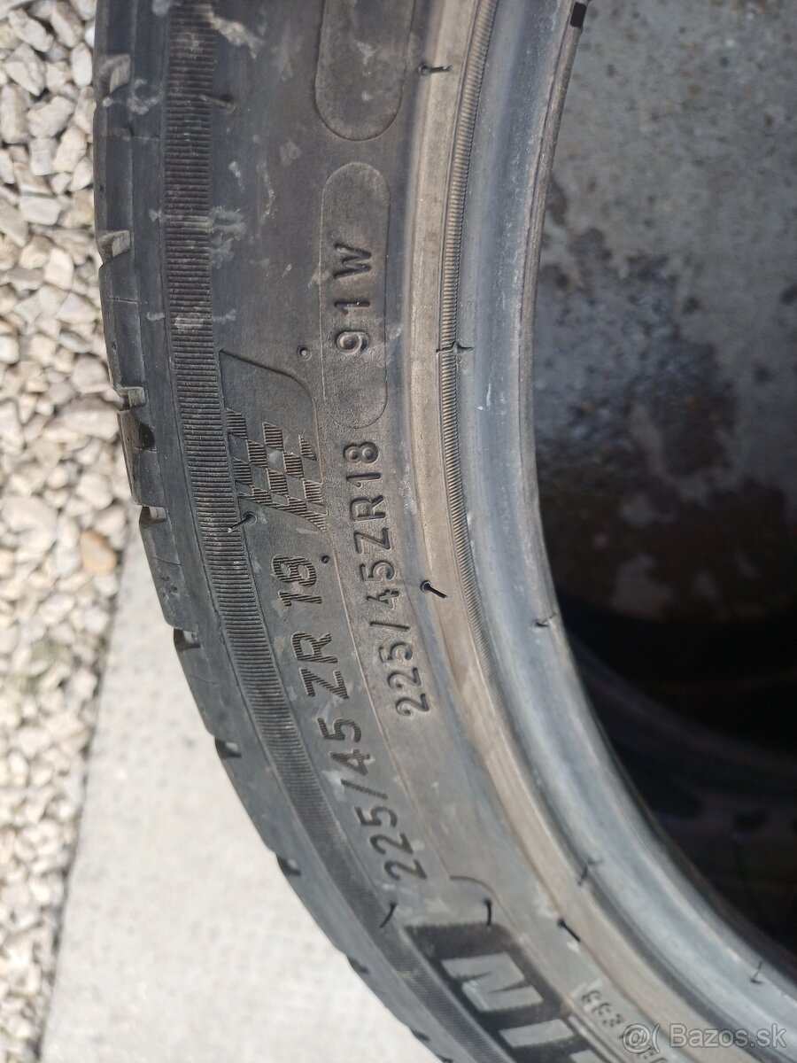 225/45 r18 letné pneumatiky ,Michelin - 4