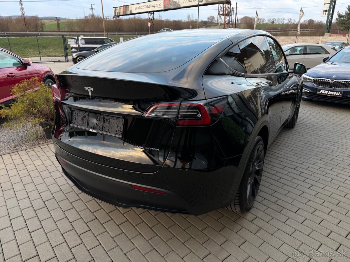 Tesla Model Y Dual Long Range AWD SK ŠPZ - 4