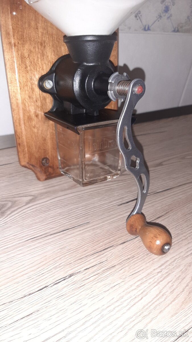 Krásny starožitný, nástenný mlynček na kávu Leinbrock Ideal. - 4