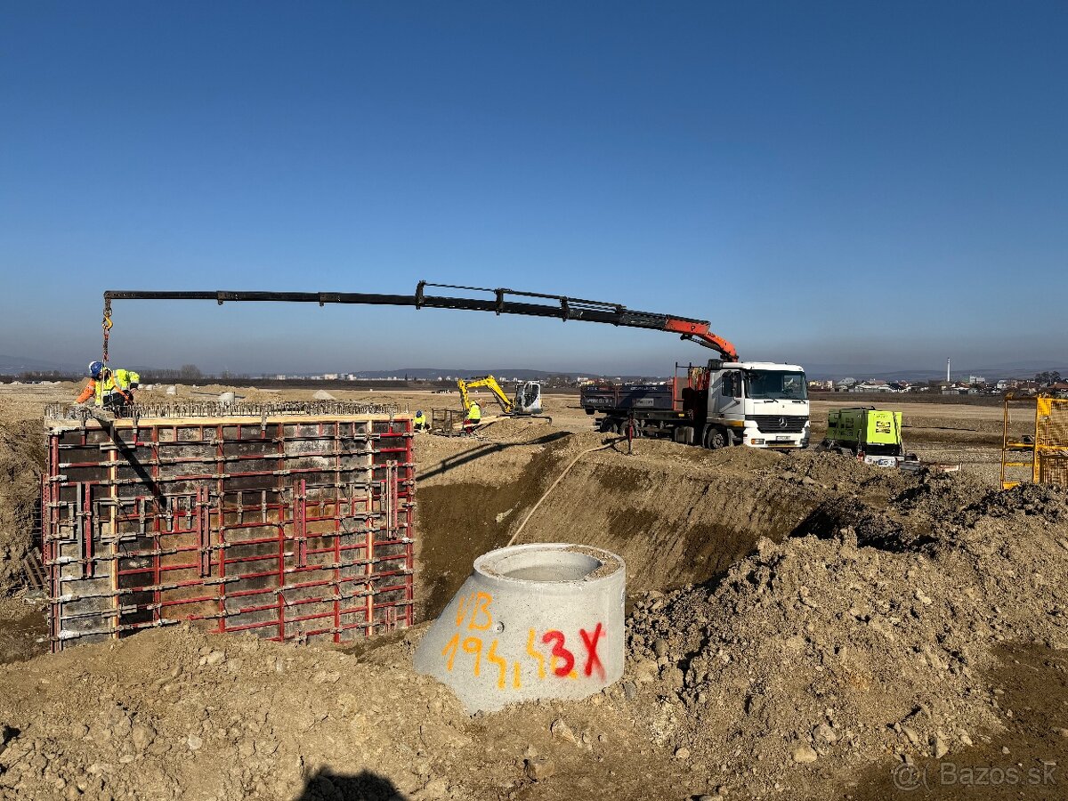 Mercedes Actros s hydraulickou rukou 3in1 - 4