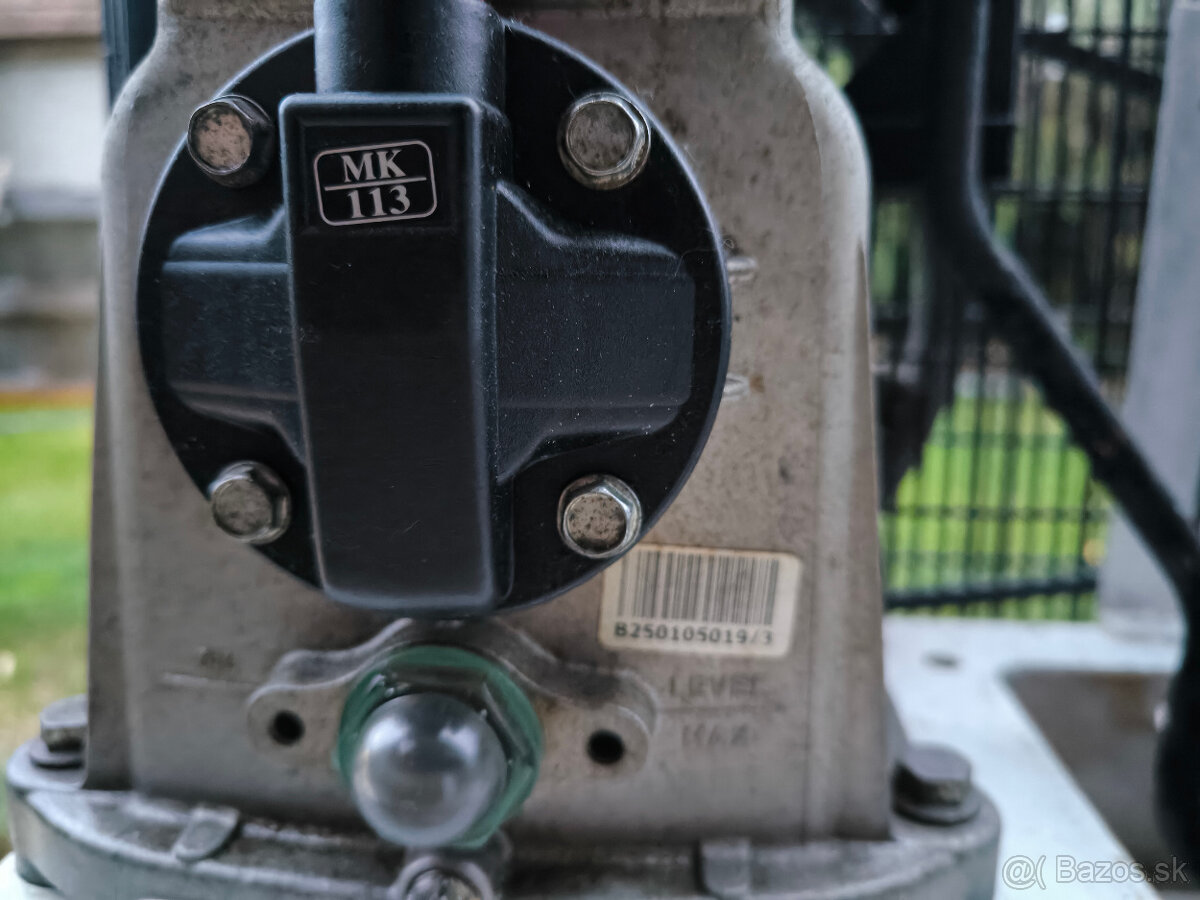 kompresor Schneider K660-90D 3 fázový motor - 4