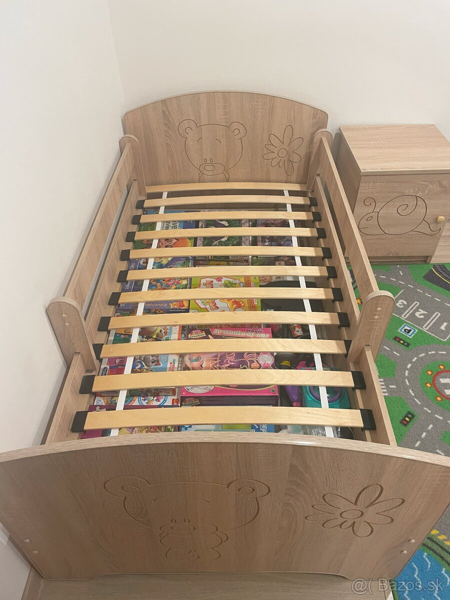Detská posteľ s nočným stolíkom - 4