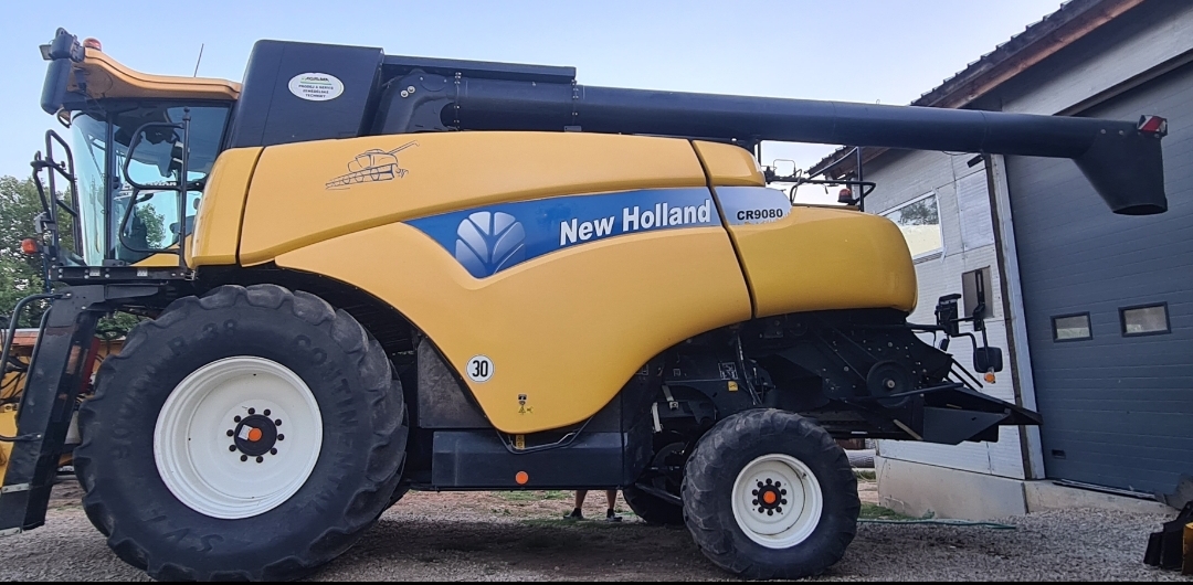 Kombajn New Holland CR 9080 - 4