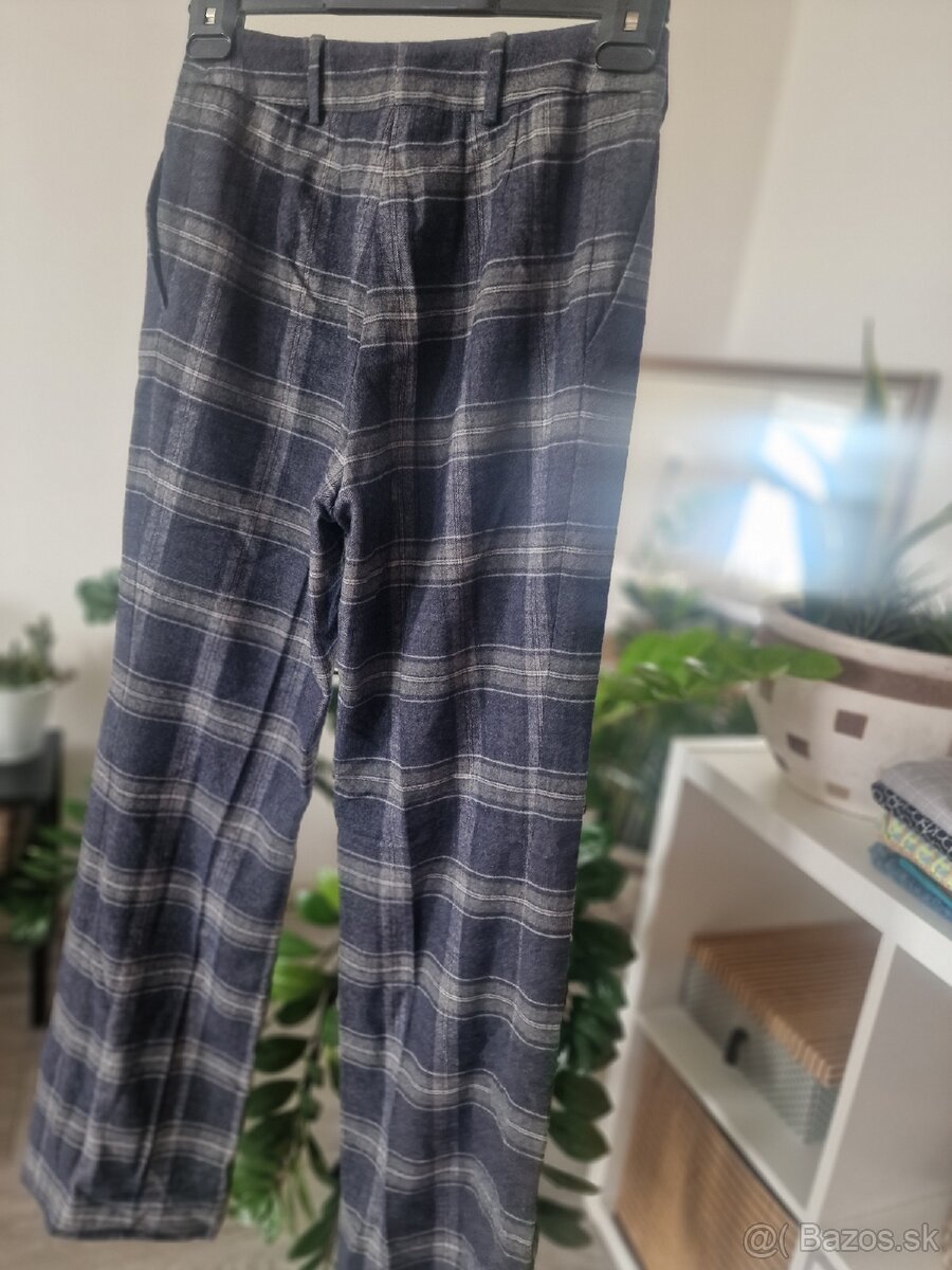 Dámske nohavice zn. MAX MARA - 4