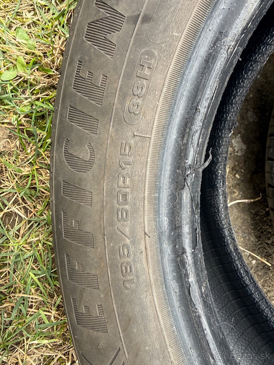 Pneumatiky good year 185/60R15 - 4