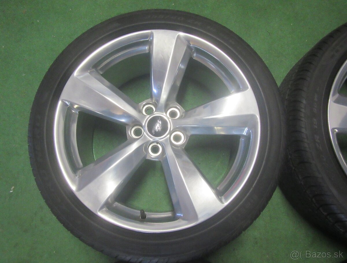 R19 Letná sada FORD MUSTANG rozteč 5x114,3 255/40R19 - 4