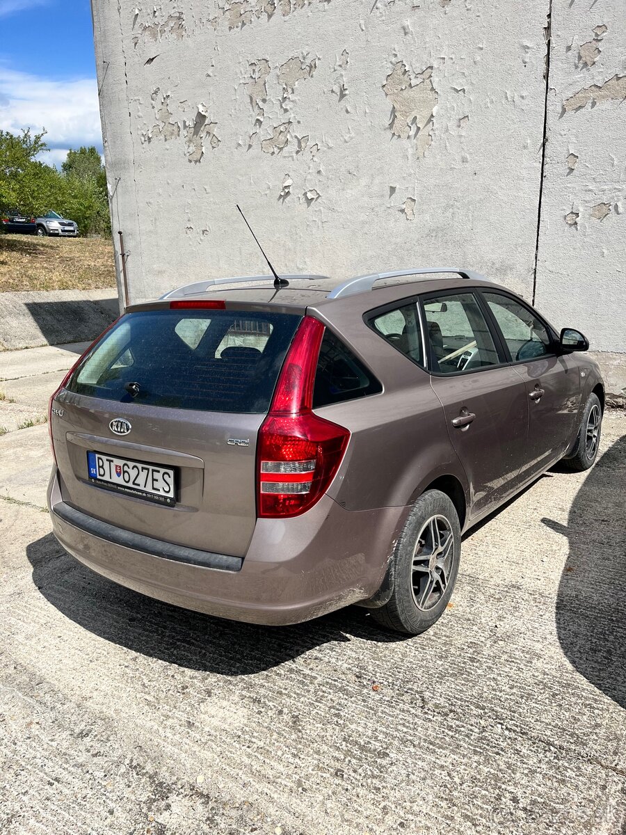 Kia ceed sw 1.6crdi - 4
