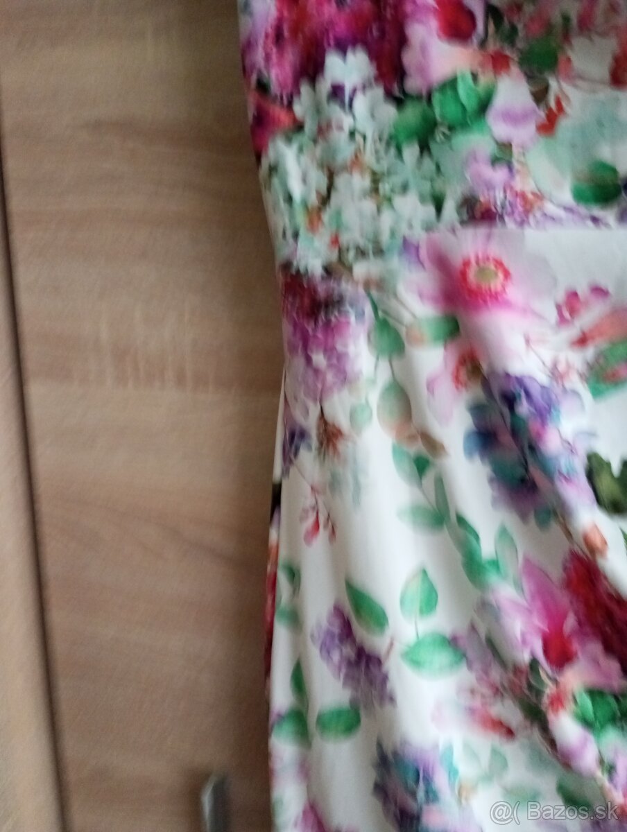 Spoločenské šaty biele s kvetmi L/xl - 4