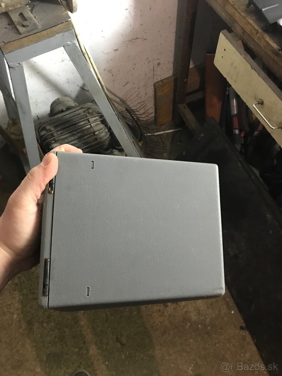 Škoda Felicia GLXI Skrinka Pod Rádio - 4