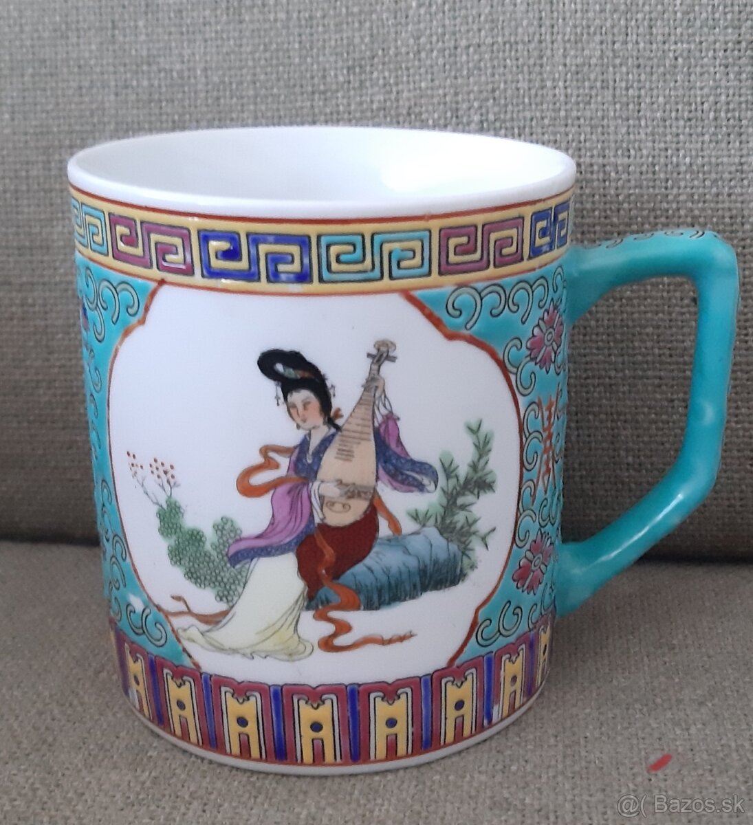 Porcelànovè hrnceky s motìvom gejšì - 4