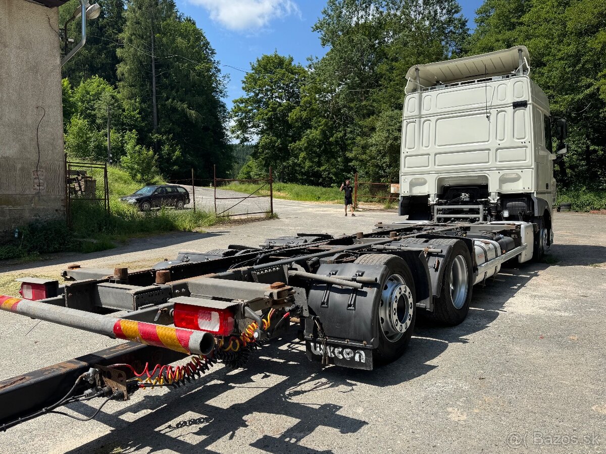 DAF XF 460 + Krone BDF souprava 2016 r. - 4