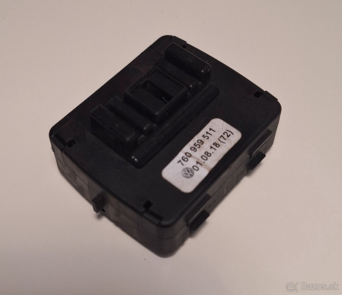 Spínač 760959511 tažné VW - 4