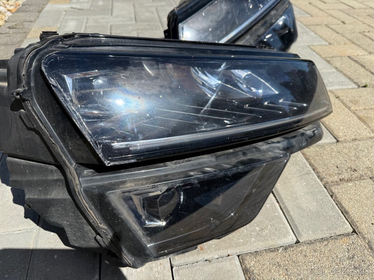 Svetlá Škoda Karoq - 4