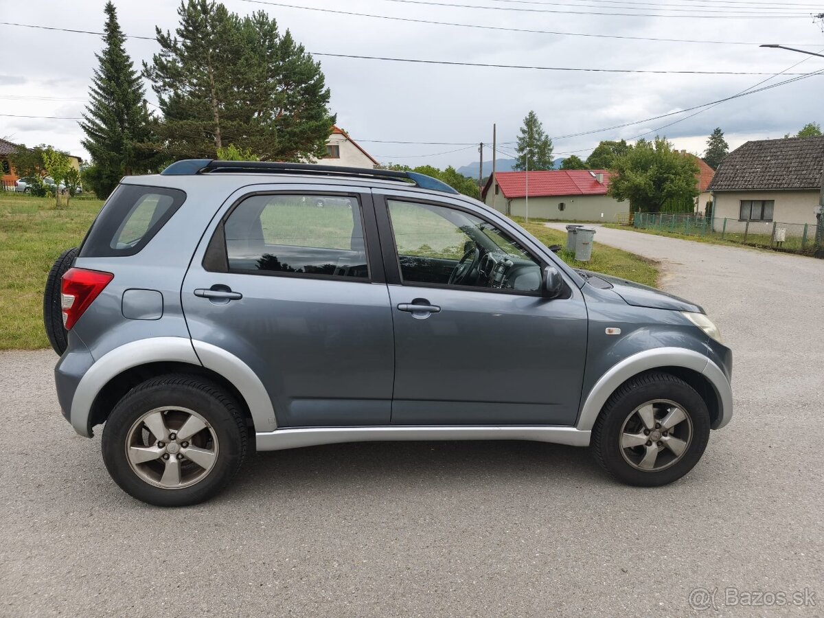 Daihatsu Terios 1.5 4x4 offroad - 4