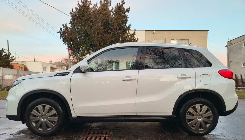 Suzuki Vitara 1.6 DDiS Elegance - 4