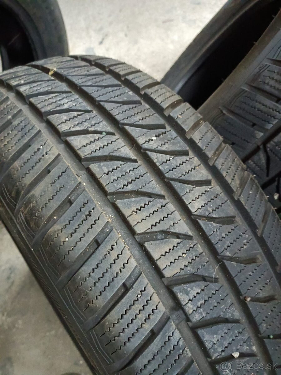 4ks pneu tomket 225/65 r16 C - 4