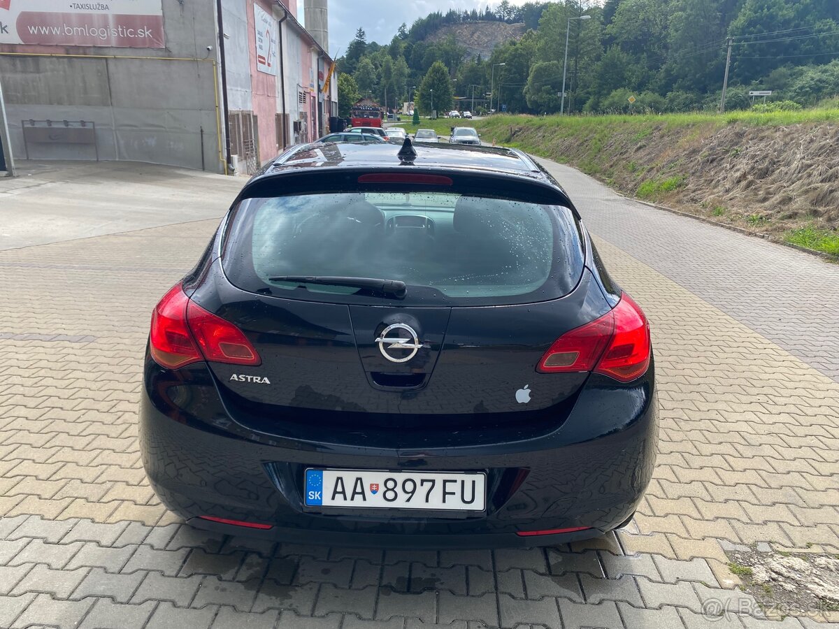 Opel Astra j 1.4 - 4
