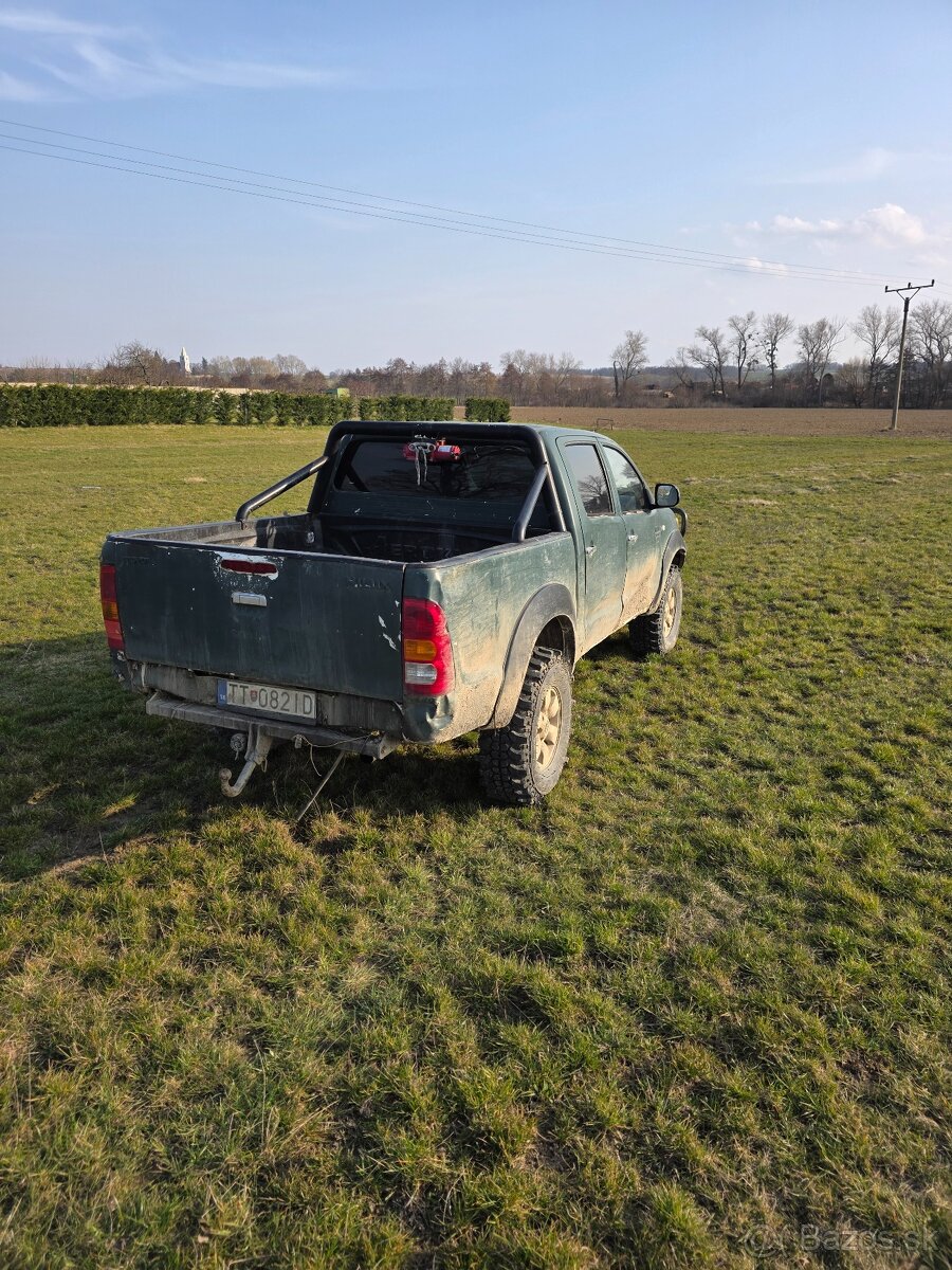 Toyota hilux 3,0d - 4