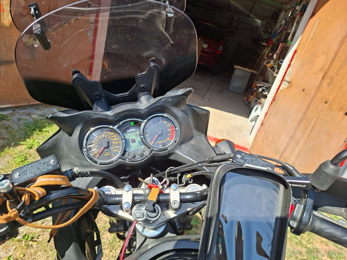 Suzuki V Strom 1000 - 4