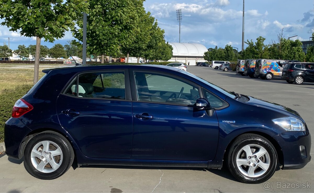 Toyota Auris 1.8 Hybrid/Benzin Executive 2012 - 4