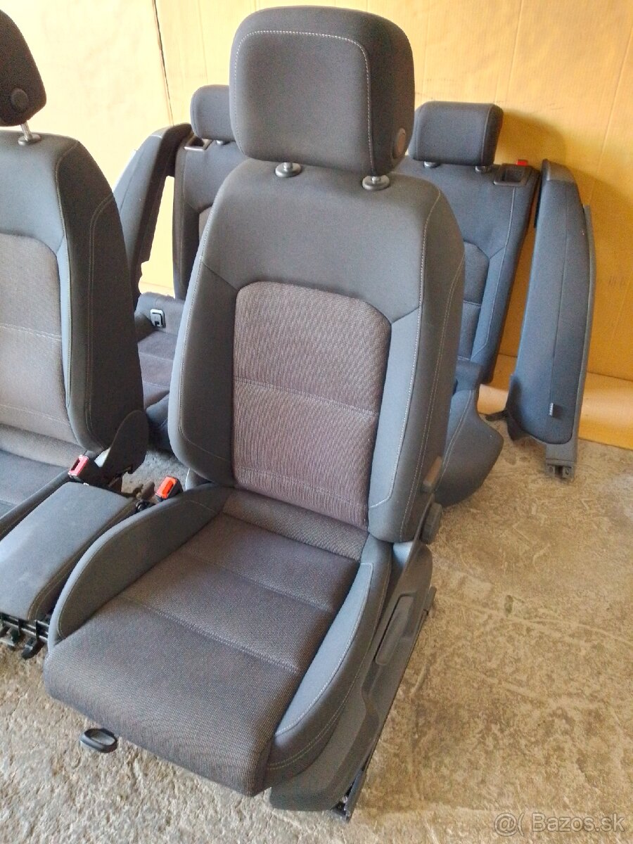 sedadlá VW Passat B8 predné vyhrievané - 4