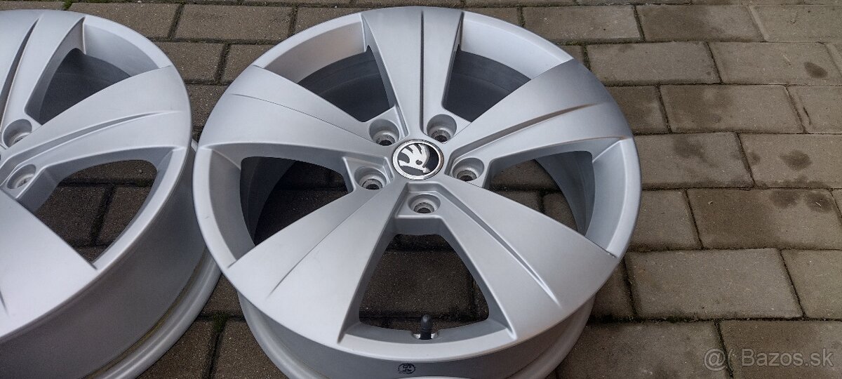 Originál disky Škoda 6,5x17H2 5x112 ET41 - 4