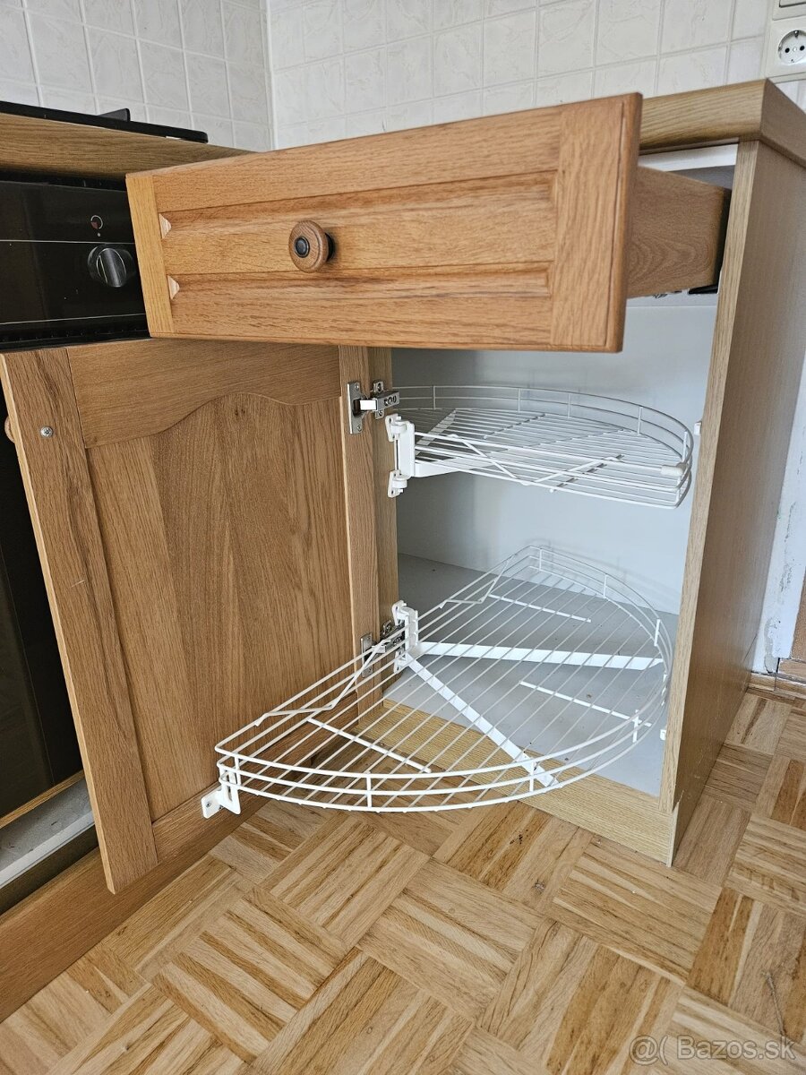 Masívna kuchynská linka z Nemecka so spotrebičmi - 4