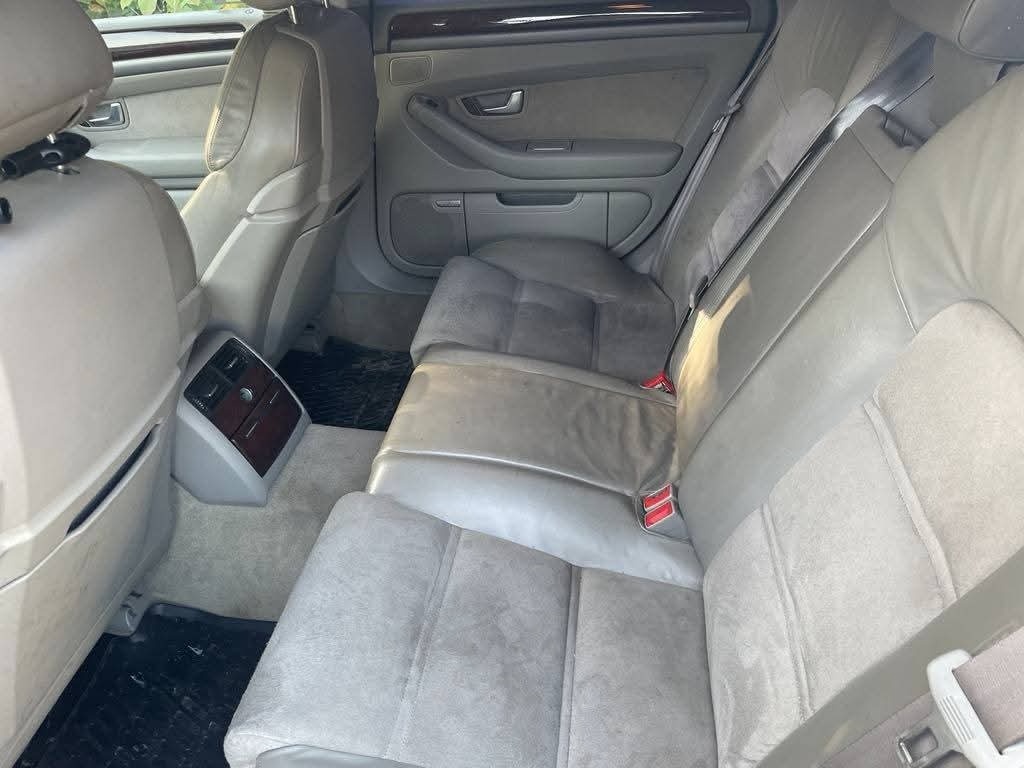 Predám Audi A8 facelift - 4