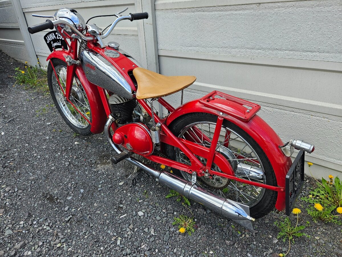 Jawa 250 Special - 4