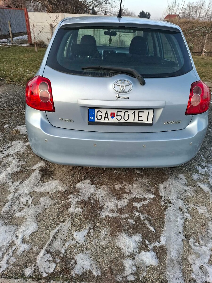 Toyota Auris 1,4T 5D - 4