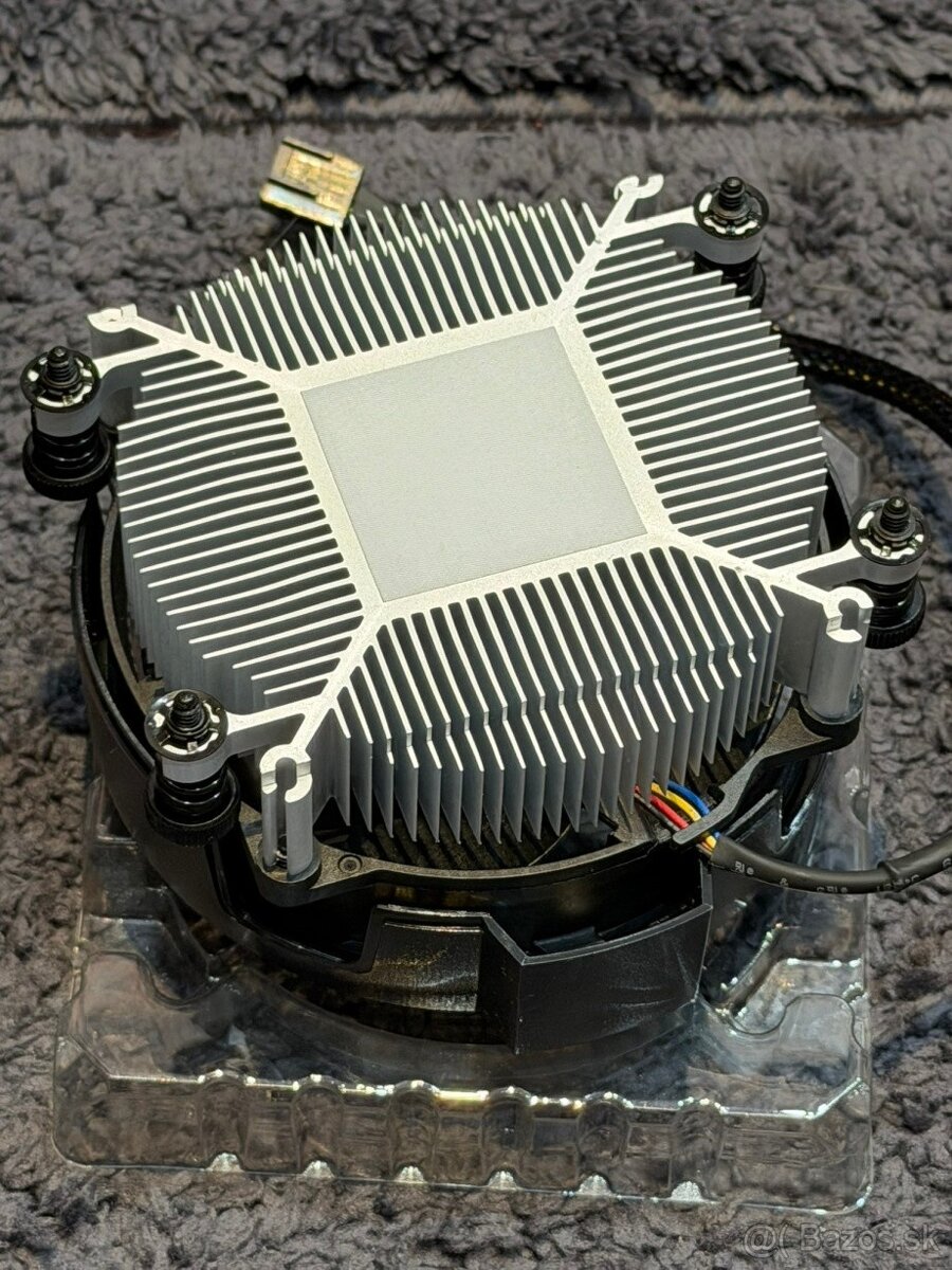 Procesor AMD Ryzen 5 2600x + chladič - 4