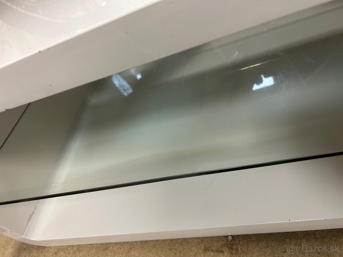 Konferenčný stolík - 4