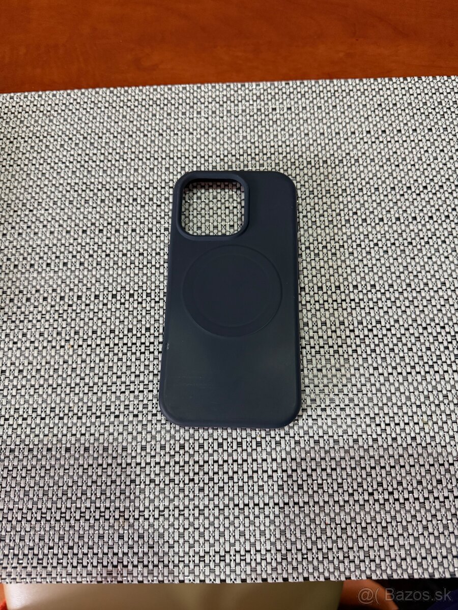 Nepoužité kryty MOBILFOX + obyč. Kryt iphone 16 pro - 4