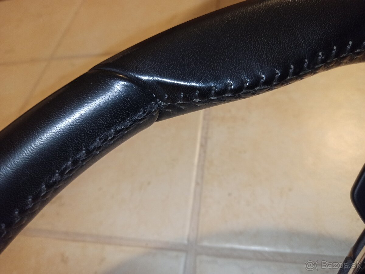 Octavia 4 IV - volant - 4